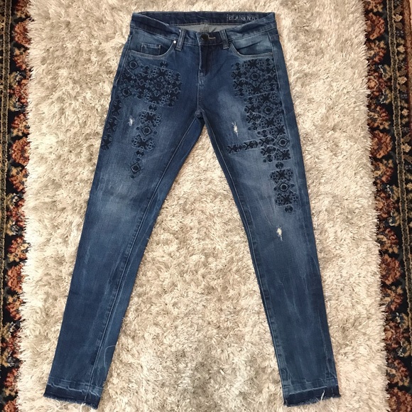 Blank NYC Embroidered Skinny Jean - Picture 2 of 8